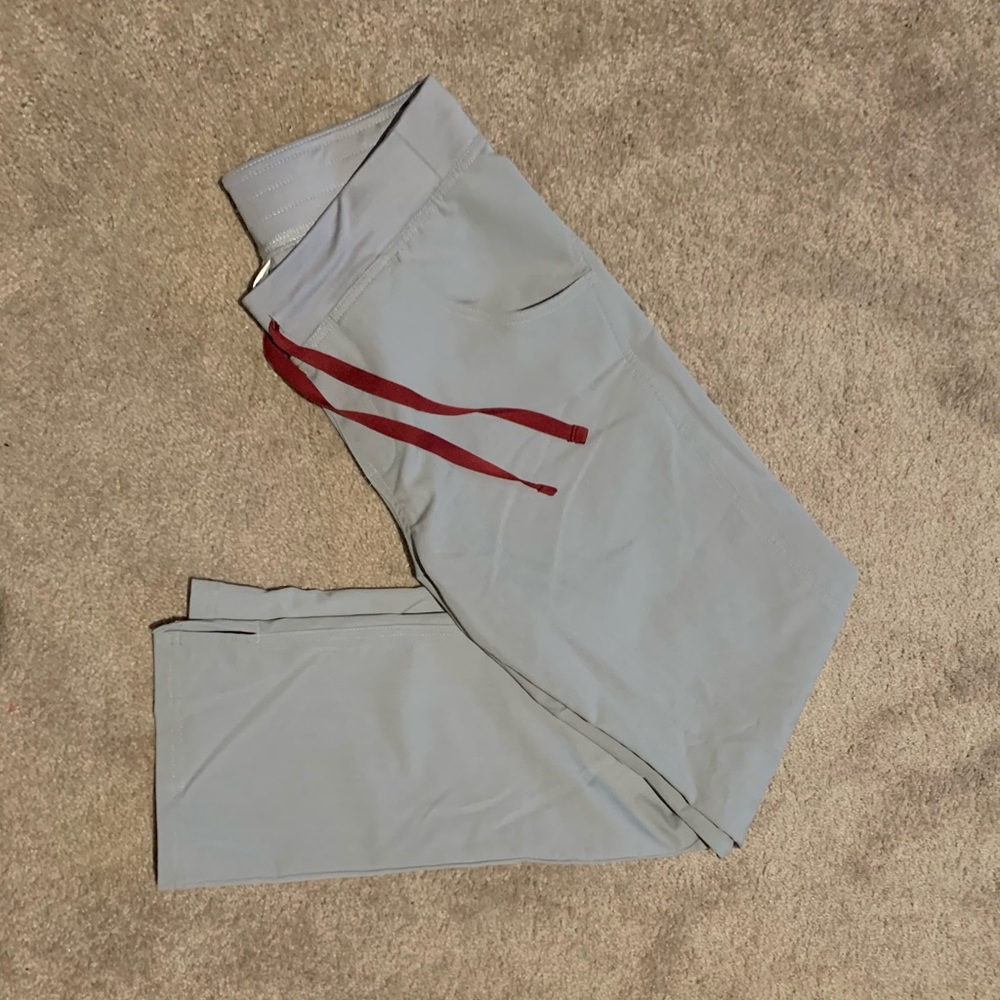 Cement gray Figs Kade Cargo Tall Small